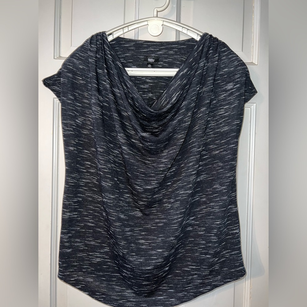 Mossimo shirt scooped neck size medium